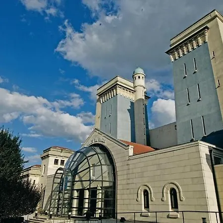 Apartment F2 Devant Les Thermes