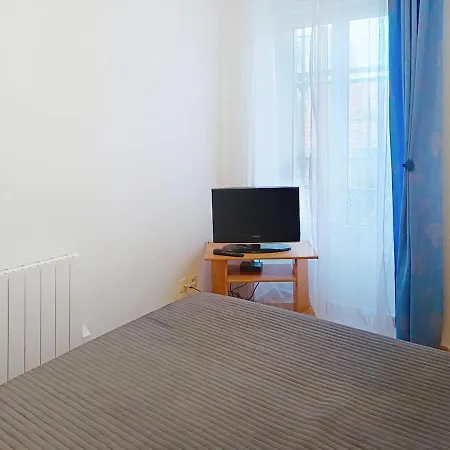 Apartment F2 Devant Les Thermes