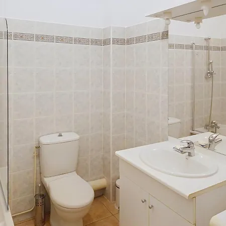 Apartment F2 Devant Les Thermes